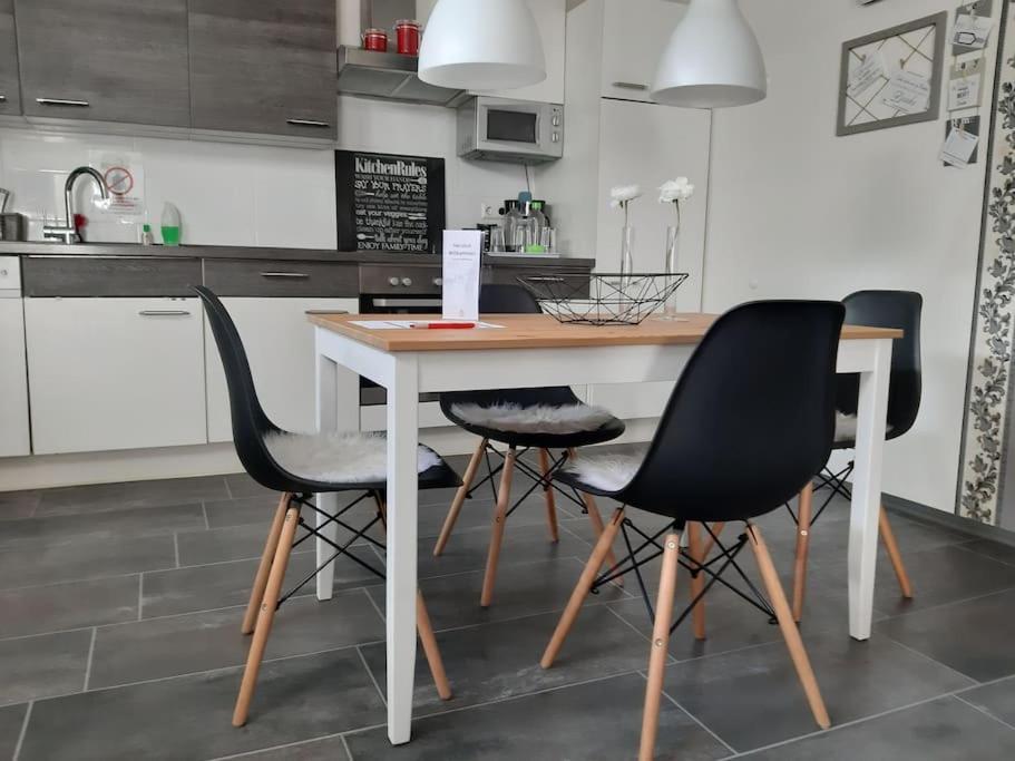 Bello Apartamento Graben-Neudorf Ngoại thất bức ảnh