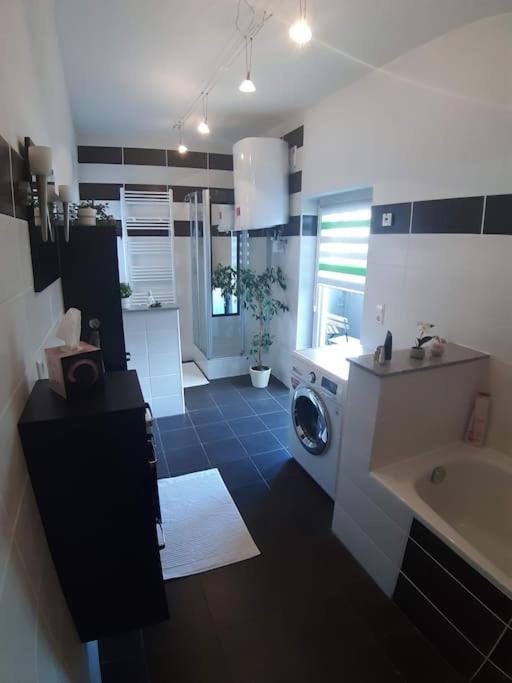 Bello Apartamento Graben-Neudorf Ngoại thất bức ảnh